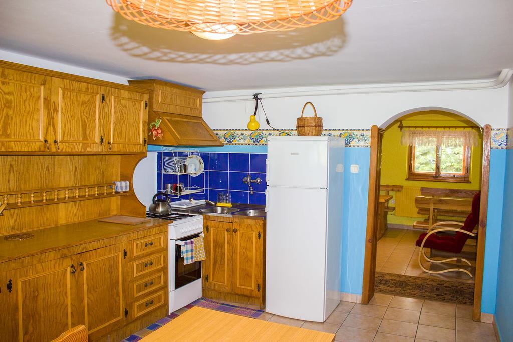 Hacjenda - Apartamenty I Pokoje Goscinne Czarna Góra Exterior foto
